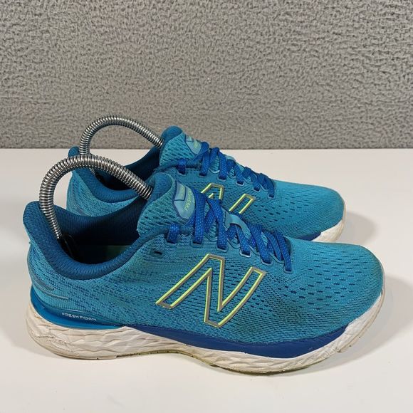 New Balance Women's 880 V11 Running Shoes Blue